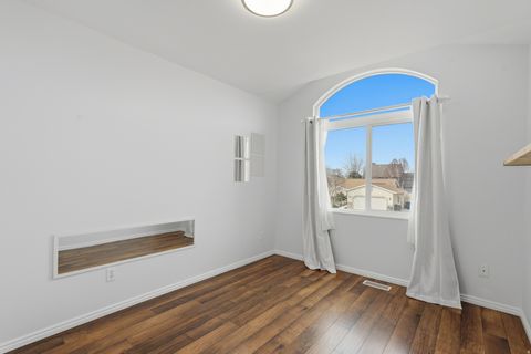 Tiny photo for 94 E 950 S, Kaysville, UT 84037 (MLS # 2139500)