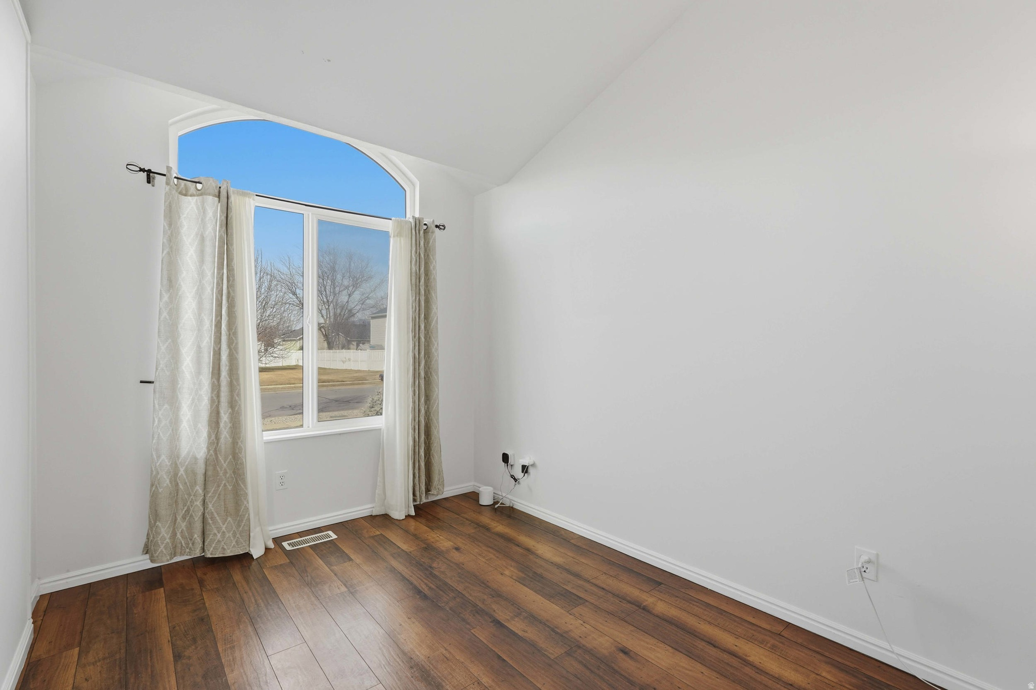 BURNINGHAM MEADOWS S - Residential