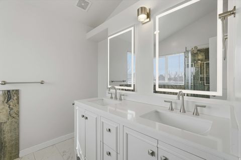 Tiny photo for 94 E 950 S, Kaysville, UT 84037 (MLS # 2139500)