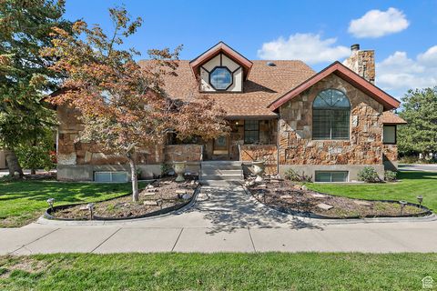 Photo of 6824 S CREEKCOVE WAY E, Cottonwood Heights, UT 84047 (MLS # 2116928)