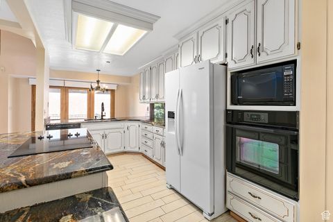 Tiny photo for 6824 S CREEKCOVE WAY E, Cottonwood Heights, UT 84047 (MLS # 2116928)