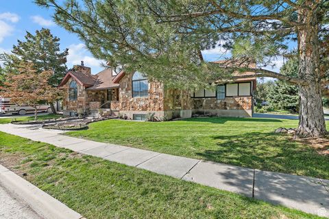 Tiny photo for 6824 S CREEKCOVE WAY E, Cottonwood Heights, UT 84047 (MLS # 2116928)