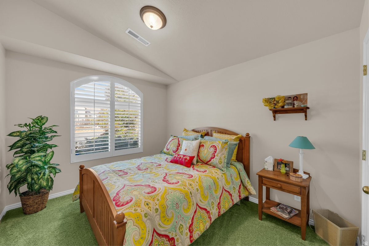 ROYAL OAKS 4 - Residential