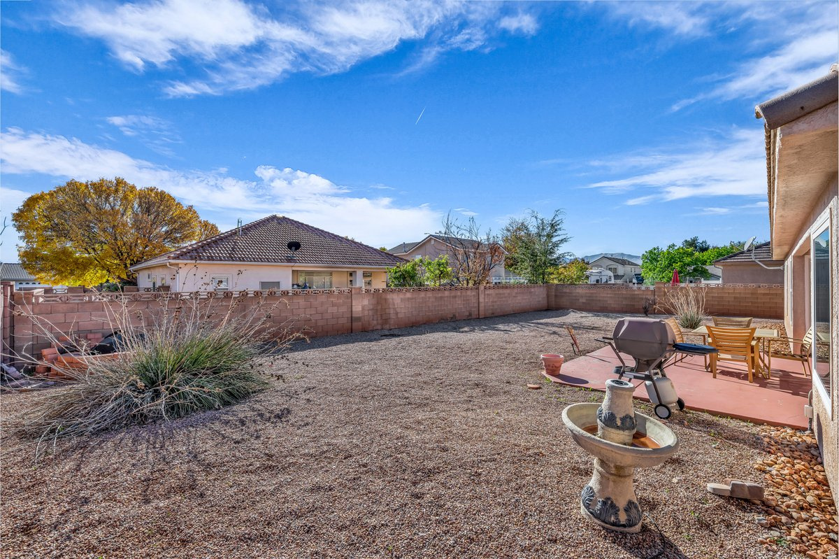 ROYAL OAKS 4 - Residential