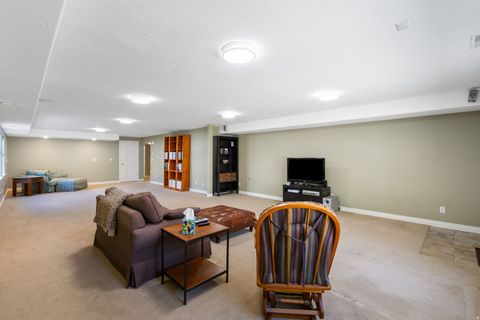 Tiny photo for 313 E GOLDEN PHEASANT DR S, Draper, UT 84020 (MLS # 2158434)