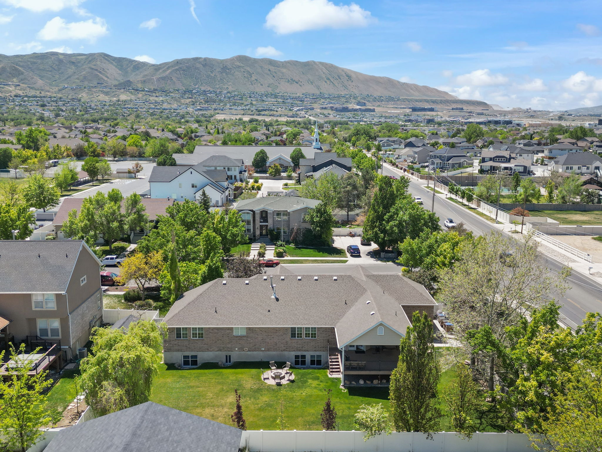 WILLOW SPRINGS - Residential