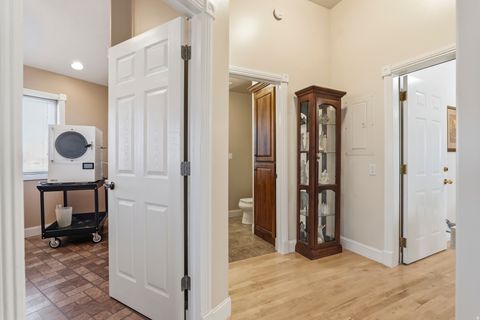 Tiny photo for 173 E 10000 S, Salem, UT 84653 (MLS # 2143883)