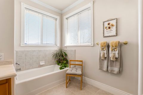 Tiny photo for 173 E 10000 S, Salem, UT 84653 (MLS # 2143883)