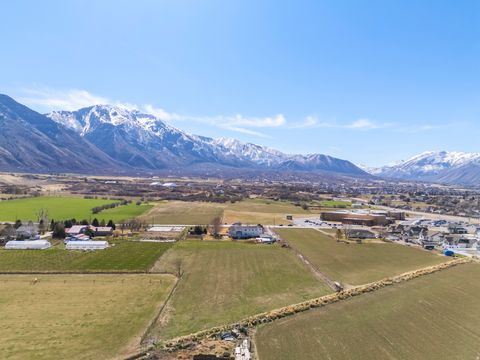Tiny photo for 173 E 10000 S, Salem, UT 84653 (MLS # 2143883)