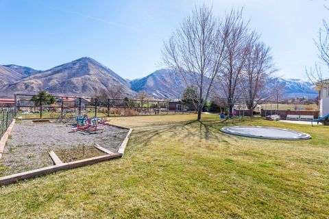 Tiny photo for 173 E 10000 S, Salem, UT 84653 (MLS # 2143883)