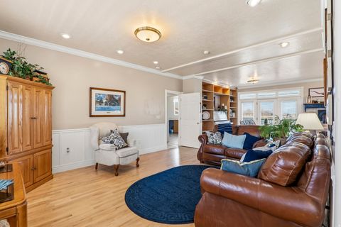 Tiny photo for 173 E 10000 S, Salem, UT 84653 (MLS # 2143883)