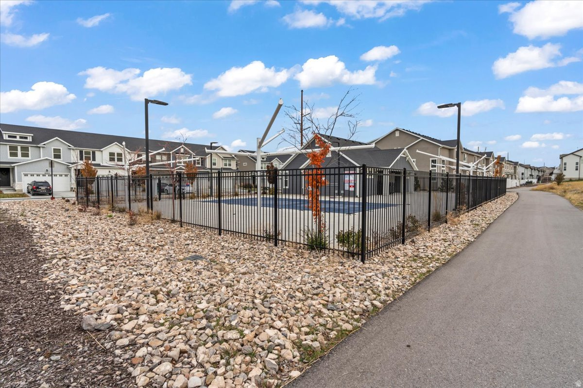 BRINGHURST STATION - Residential