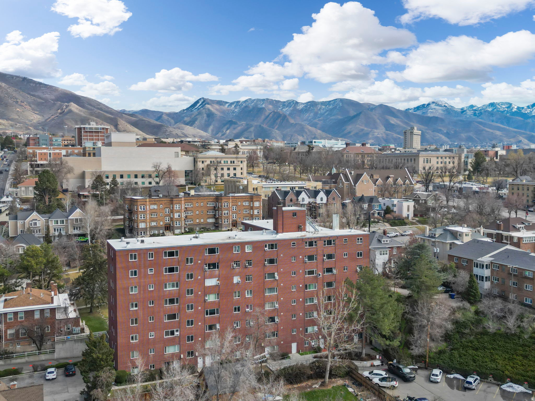 UNIVERSITY HEIGHTS - Residential