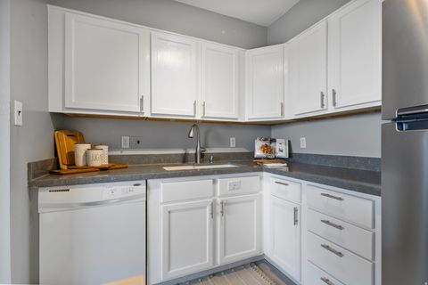 Tiny photo for 130 S 1300 E #404, Salt Lake City, UT 84102 (MLS # 2139616)