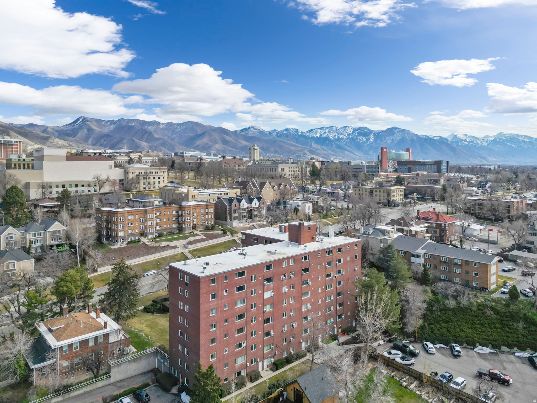 UNIVERSITY HEIGHTS - Residential