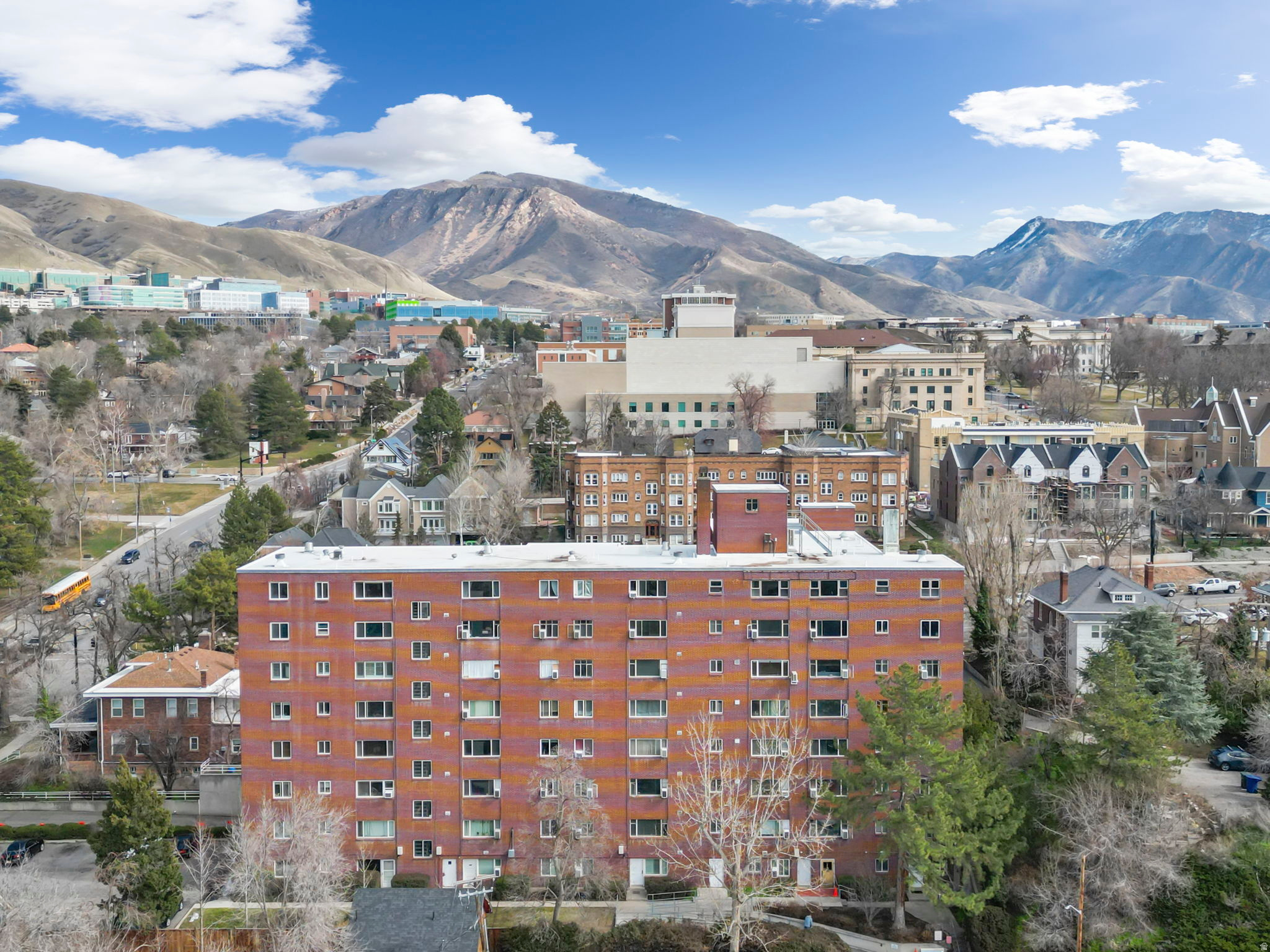 UNIVERSITY HEIGHTS - Residential