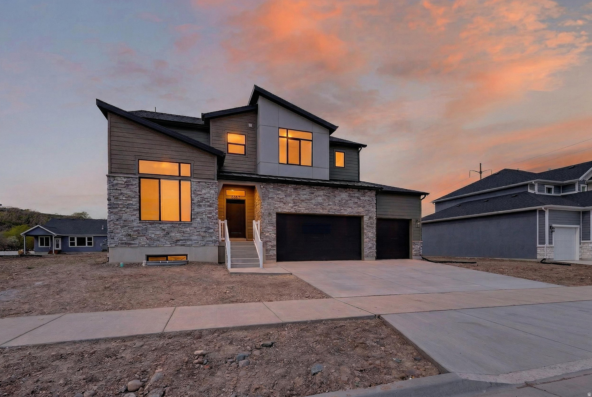 RIVERWOOD - Residential