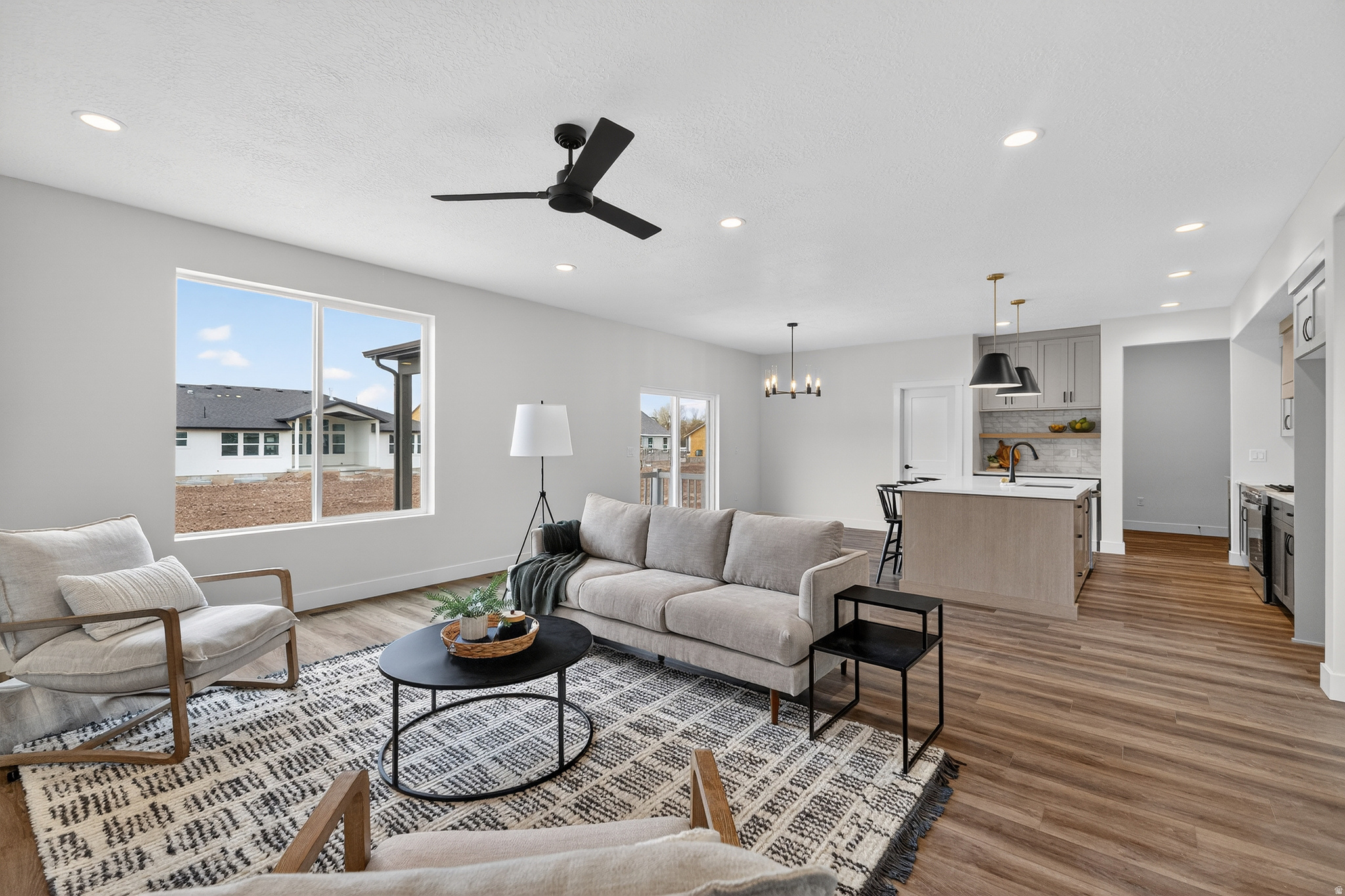 RIVERWOOD - Residential