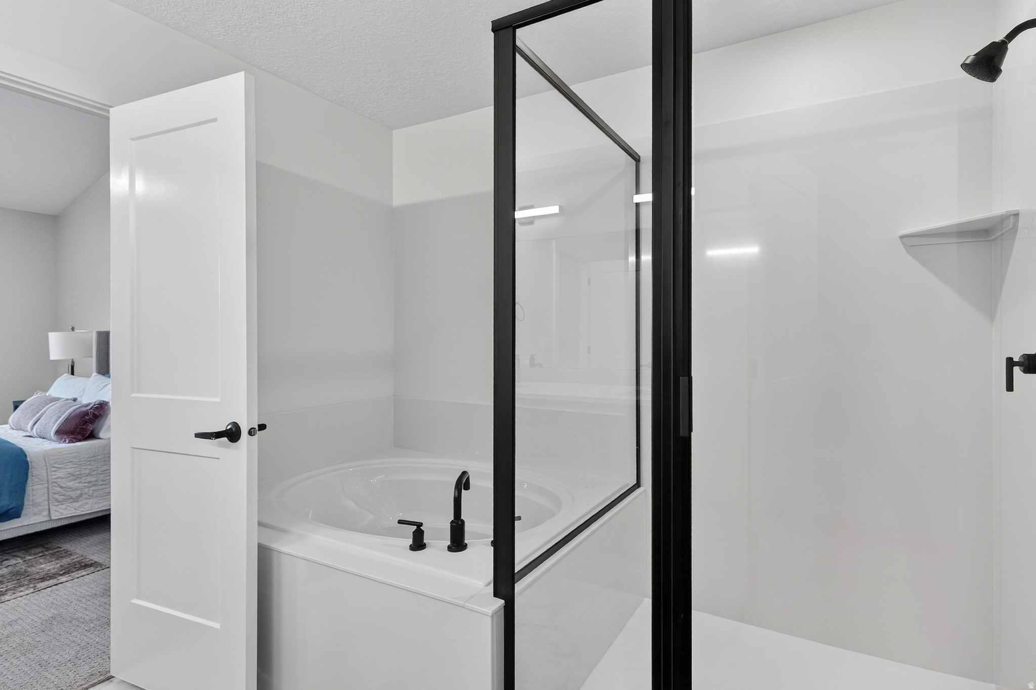 RIVERWOOD - Residential