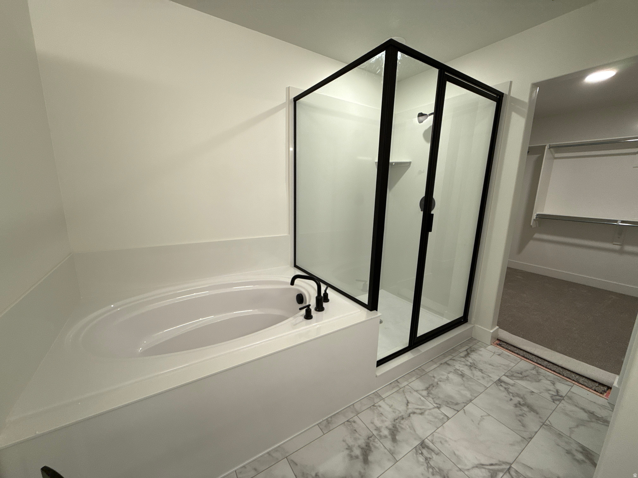 RIVERWOOD - Residential