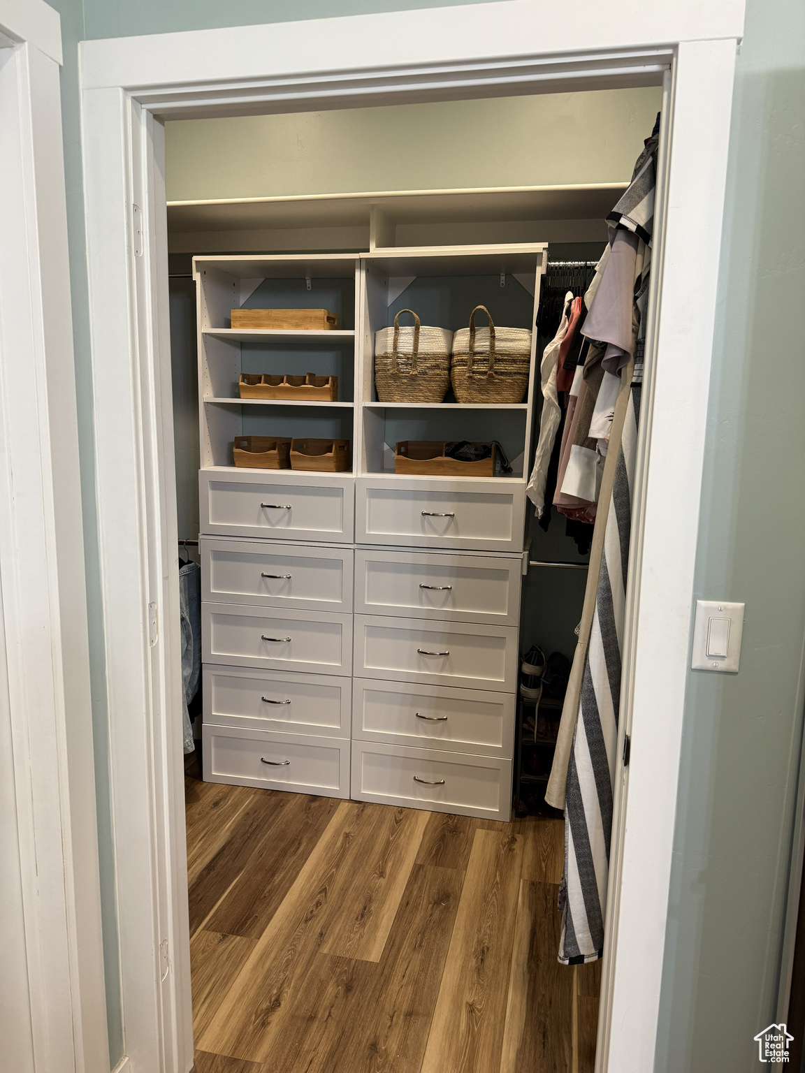 HURRICANE TOWN SUR PLAT B BLK 2 - Residential