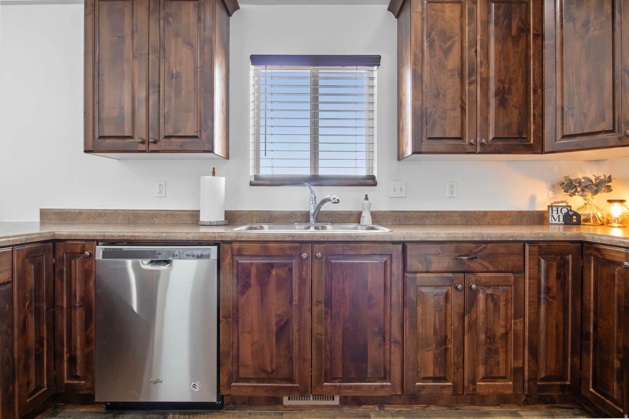 HUNTERS MEADOW SUBD - Residential