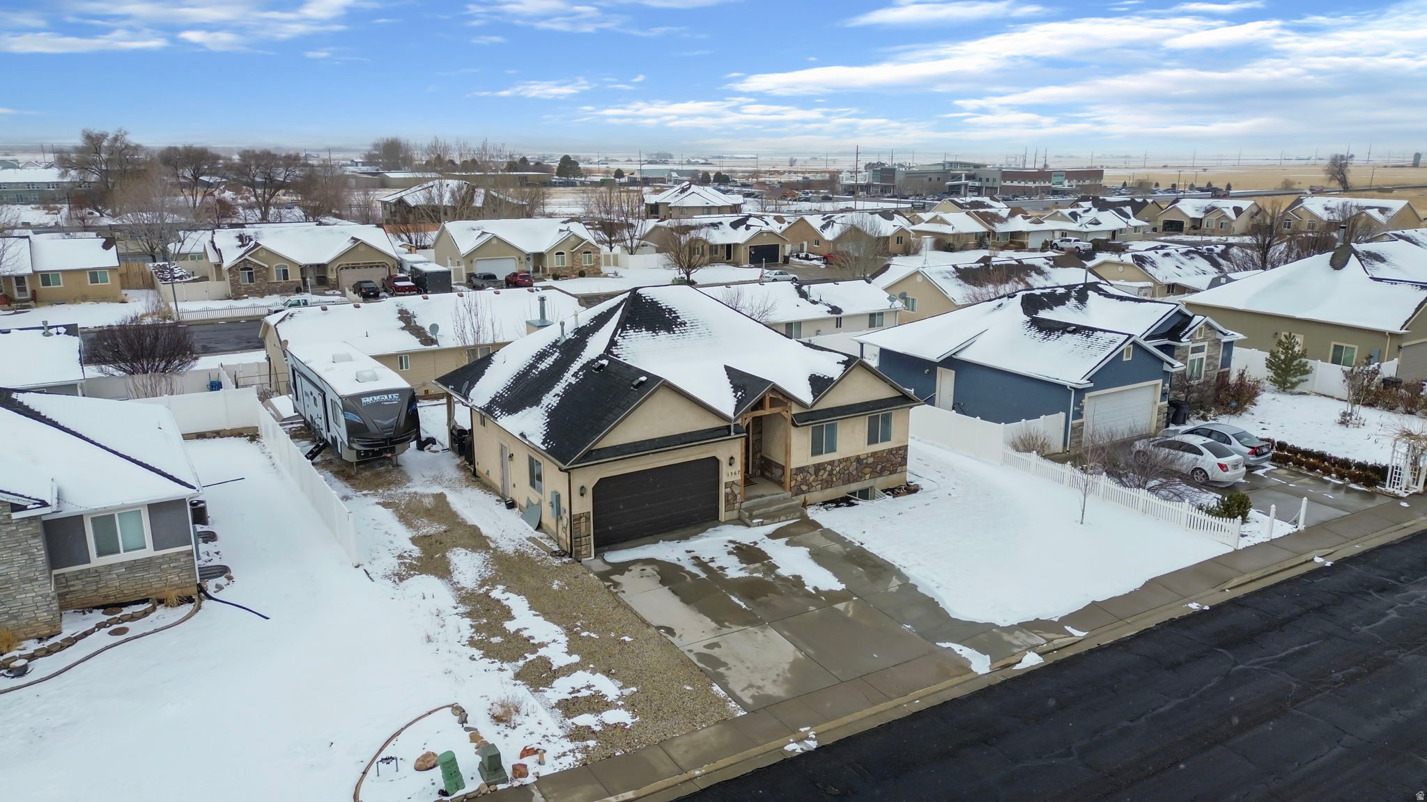 HUNTERS MEADOW SUBD - Residential