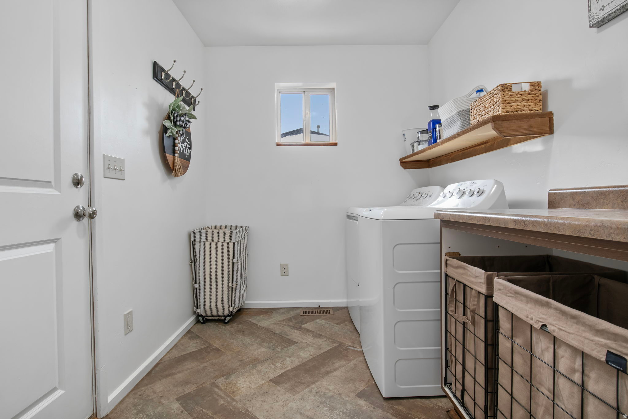 HUNTERS MEADOW SUBD - Residential