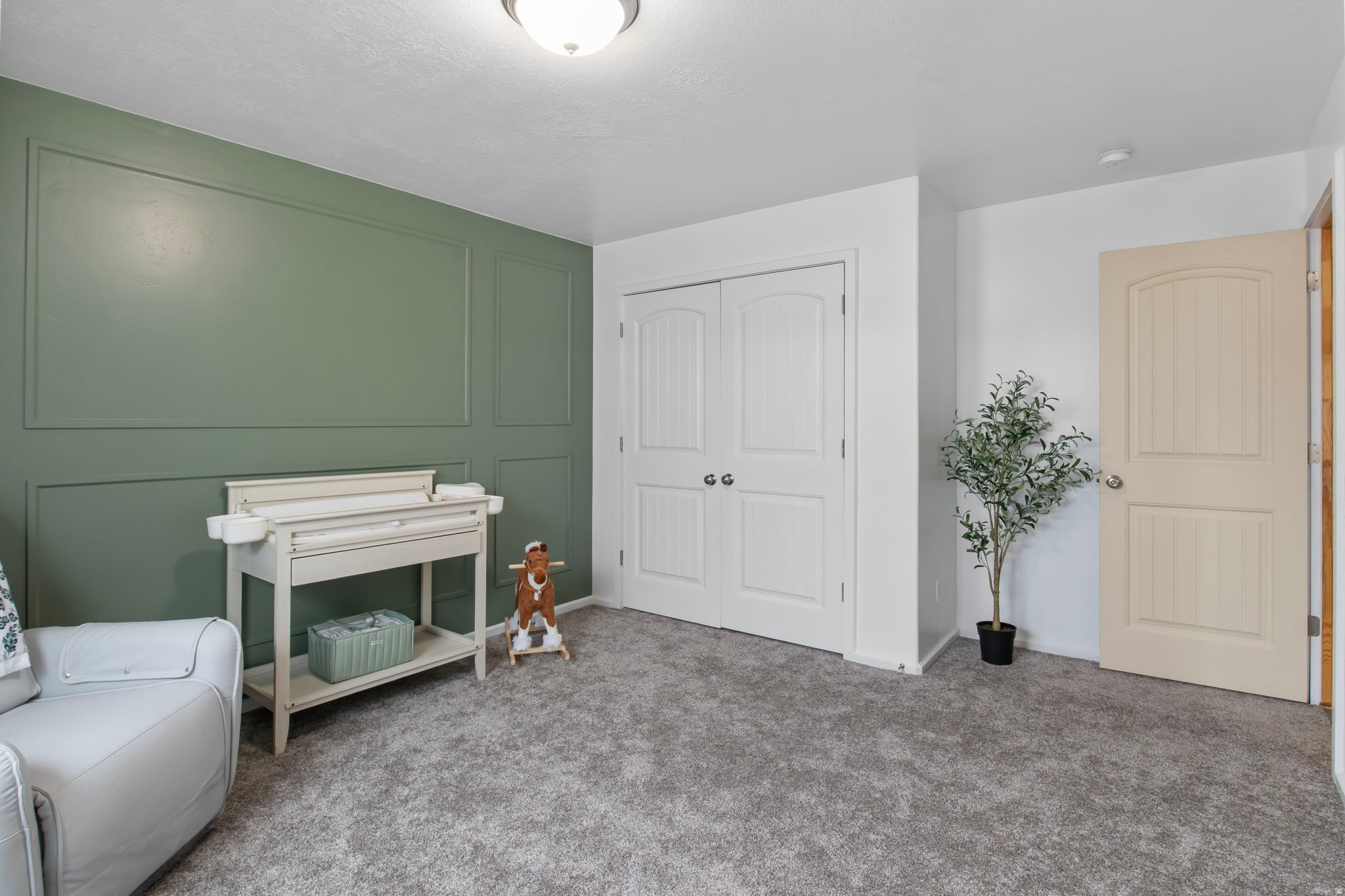 HUNTERS MEADOW SUBD - Residential