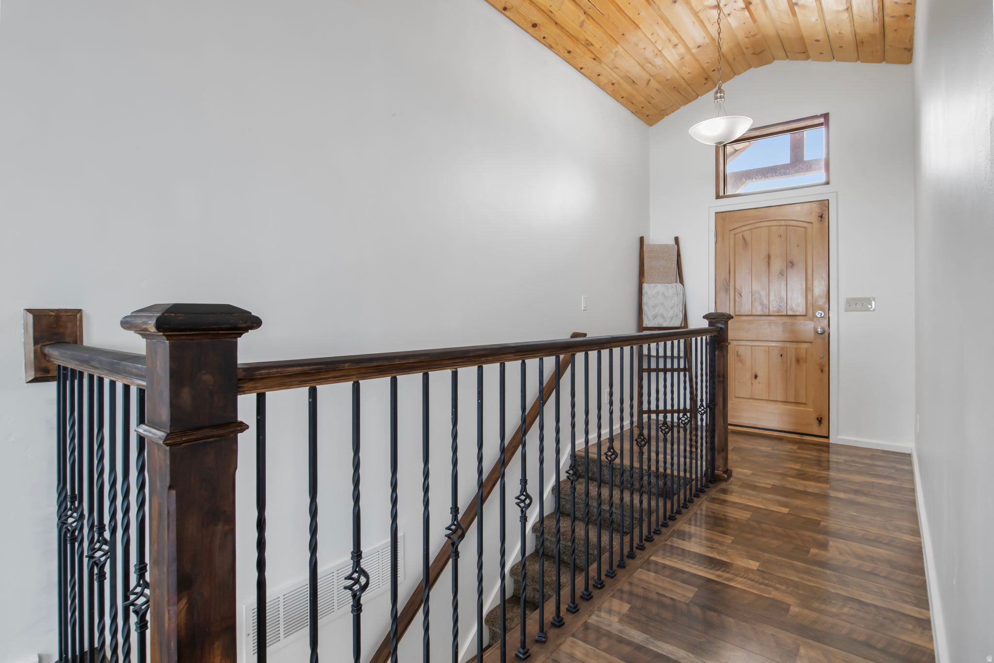 HUNTERS MEADOW SUBD - Residential