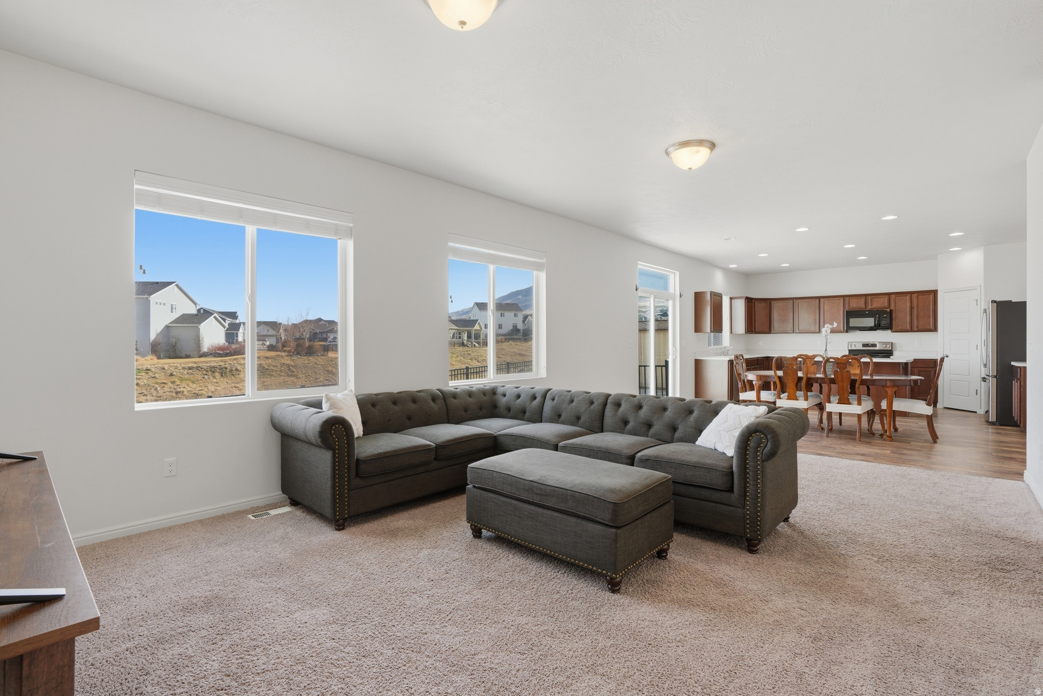 LAKESIDE AT TALONS - Residential