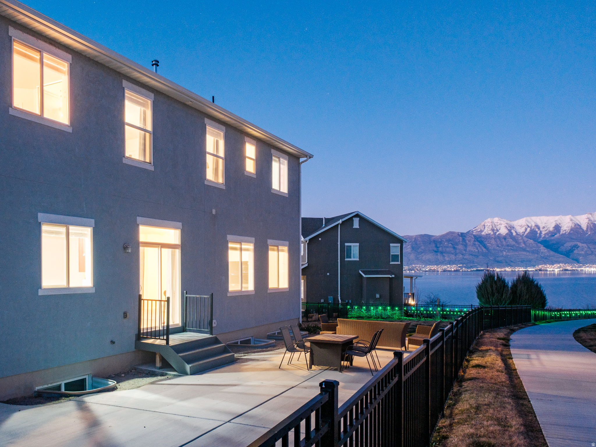 LAKESIDE AT TALONS - Residential