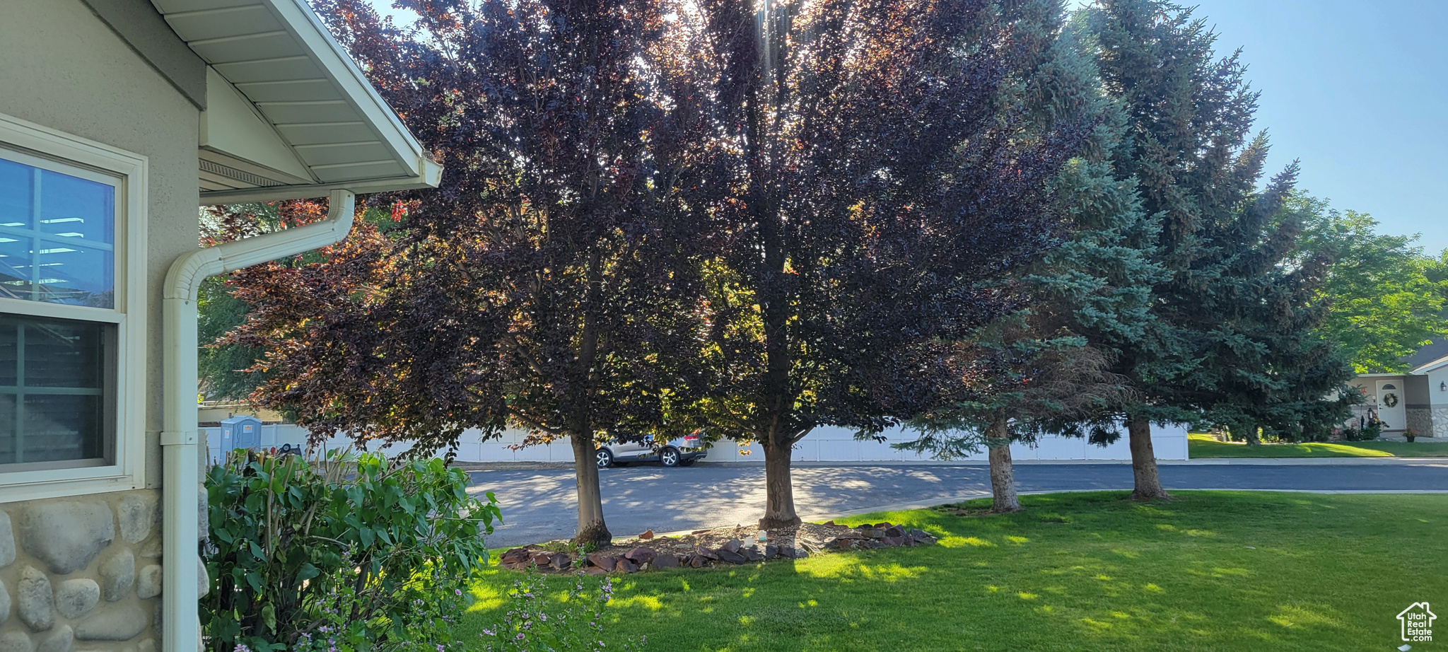 CHIPMAN VILLAGE - Residential