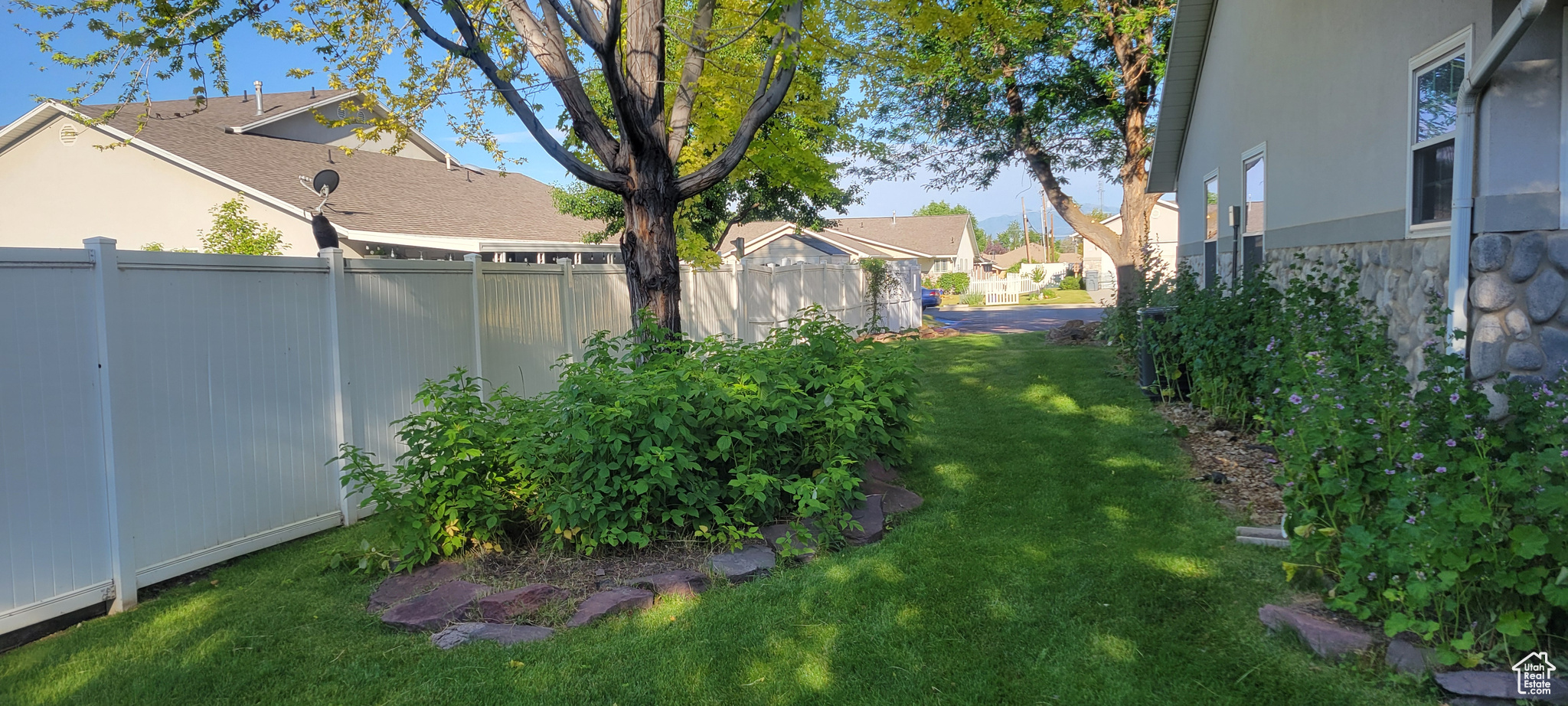 CHIPMAN VILLAGE - Residential