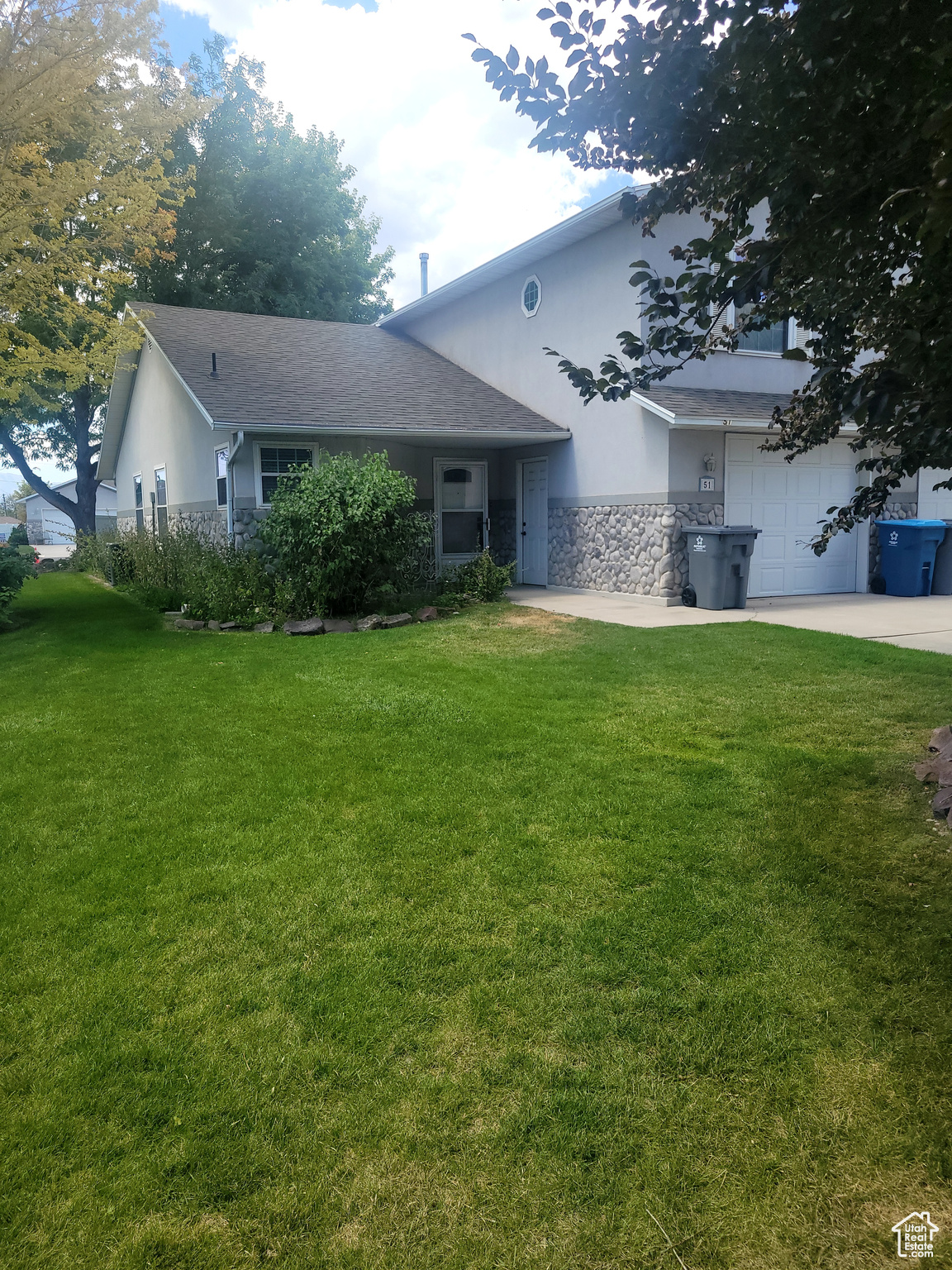 CHIPMAN VILLAGE - Residential