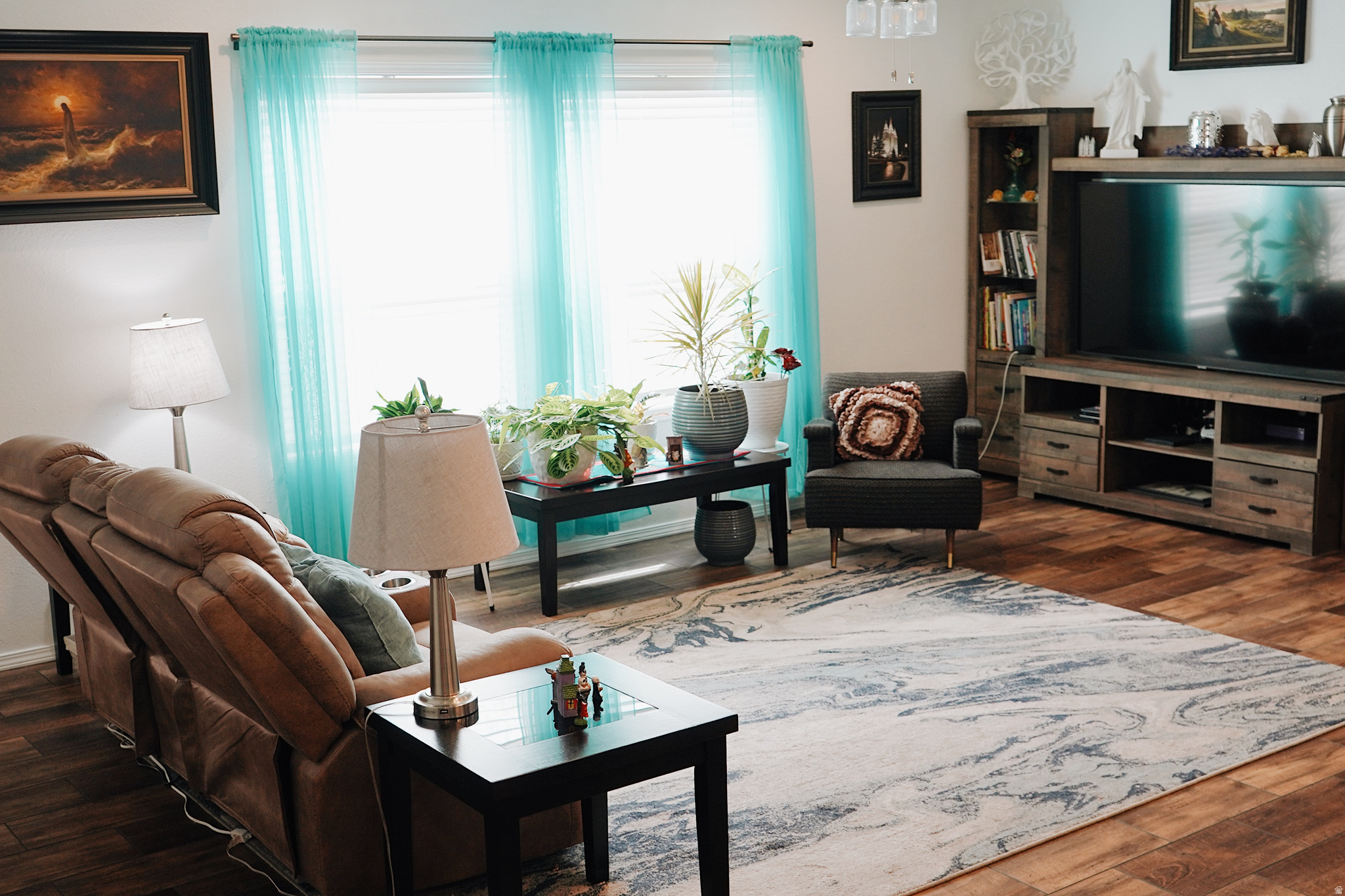 SEVEN CS - Residential