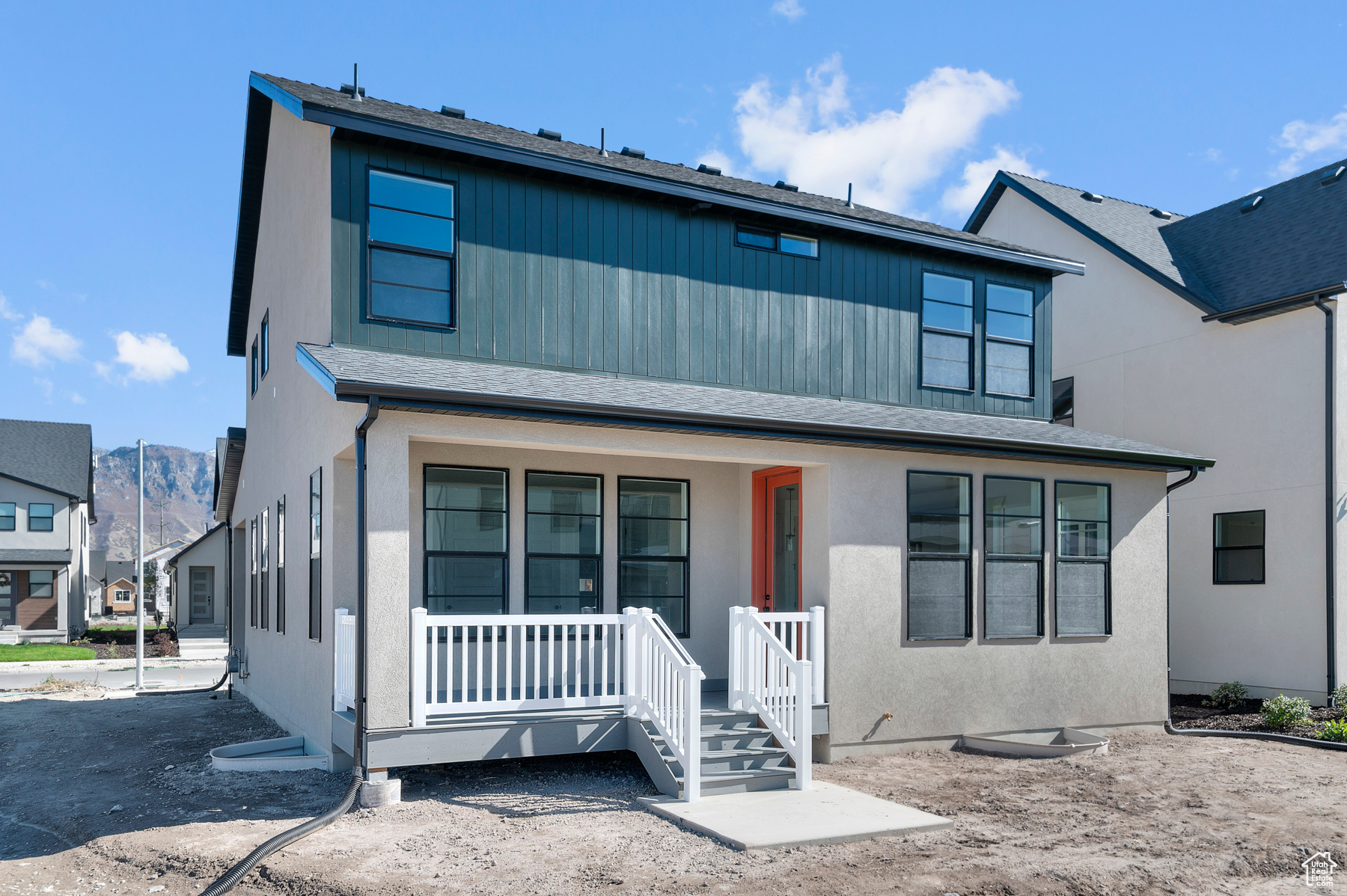 BROADVIEW SHORES COTTAGES 735 - Residential