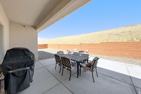 Tiny photo for 5963 S FLAT TOP DR, Saint George, UT 84790 (MLS # 2158973)