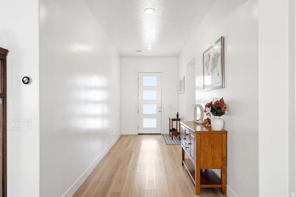 SAGE CANYON 16 - Residential