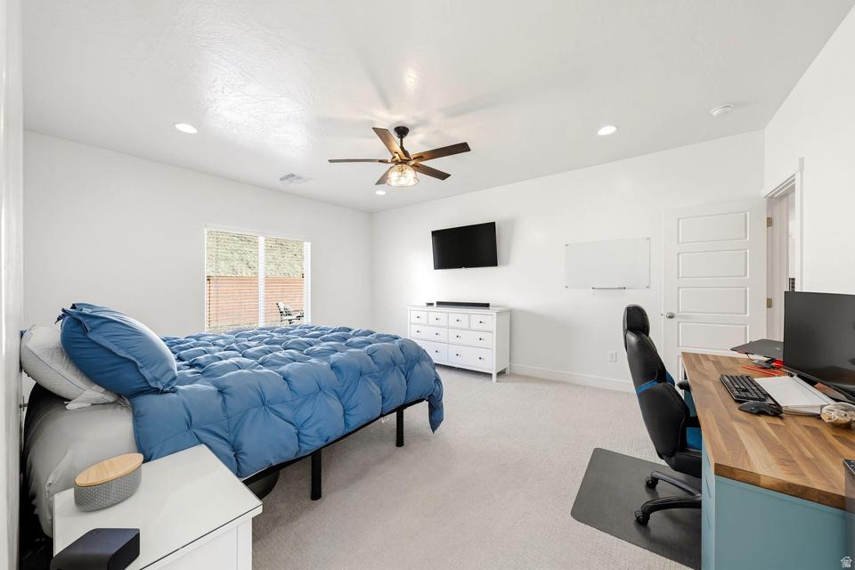 SAGE CANYON 16 - Residential