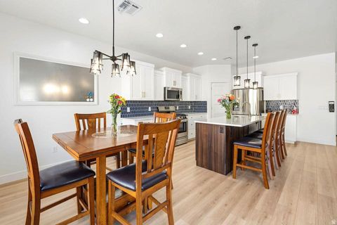 Tiny photo for 5963 S FLAT TOP DR, Saint George, UT 84790 (MLS # 2158973)
