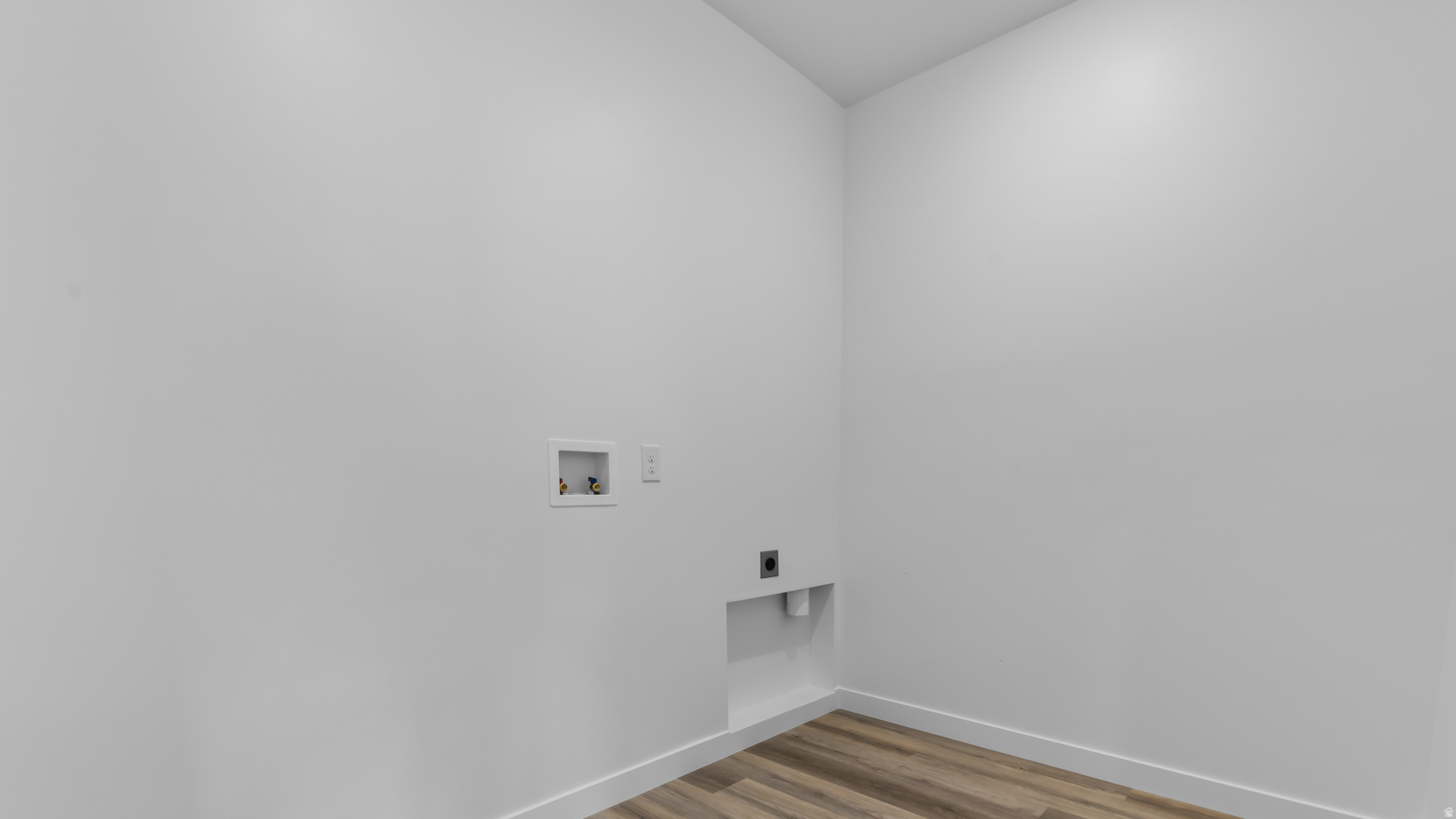 CHERRY WOOD - Residential