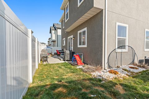 Tiny photo for 7077 N SPRING HILL LN, Eagle Mountain, UT 84005 (MLS # 2131649)