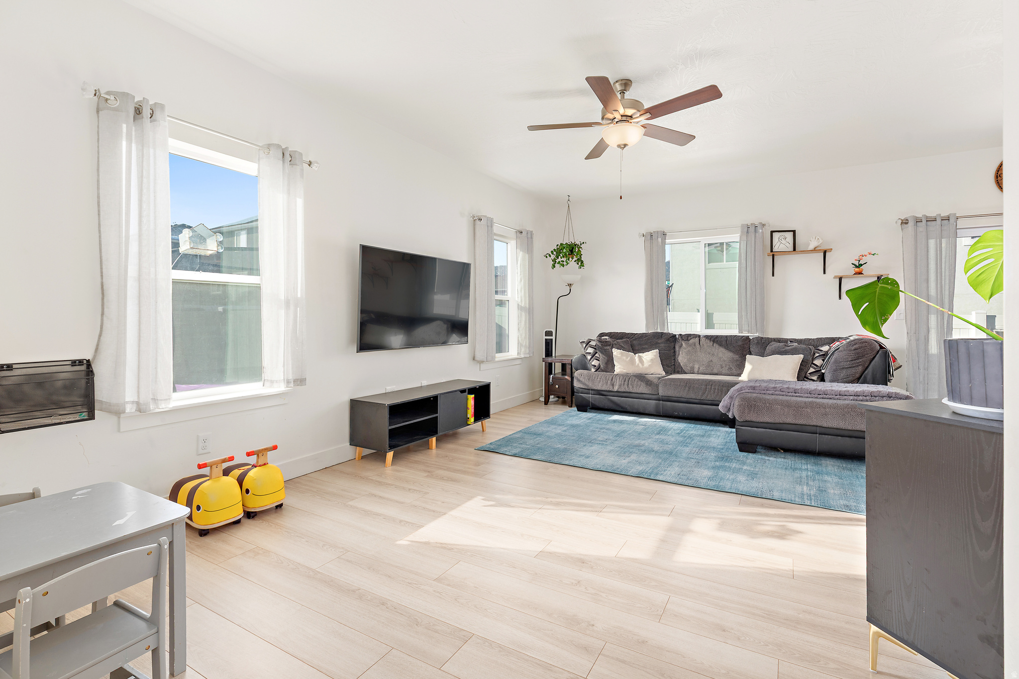 SILVERLAKE - Residential