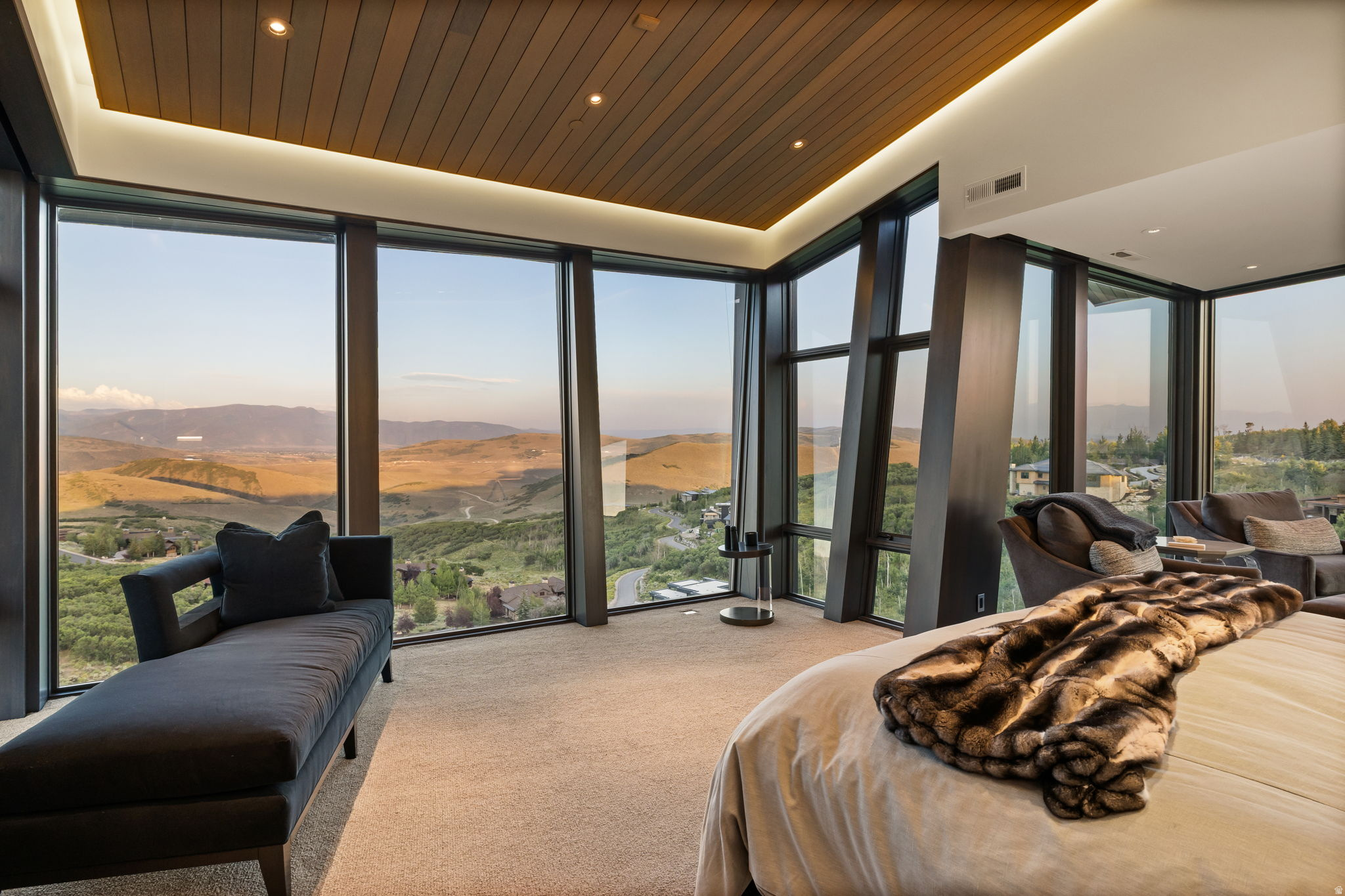 DEER CROSSING - Residential