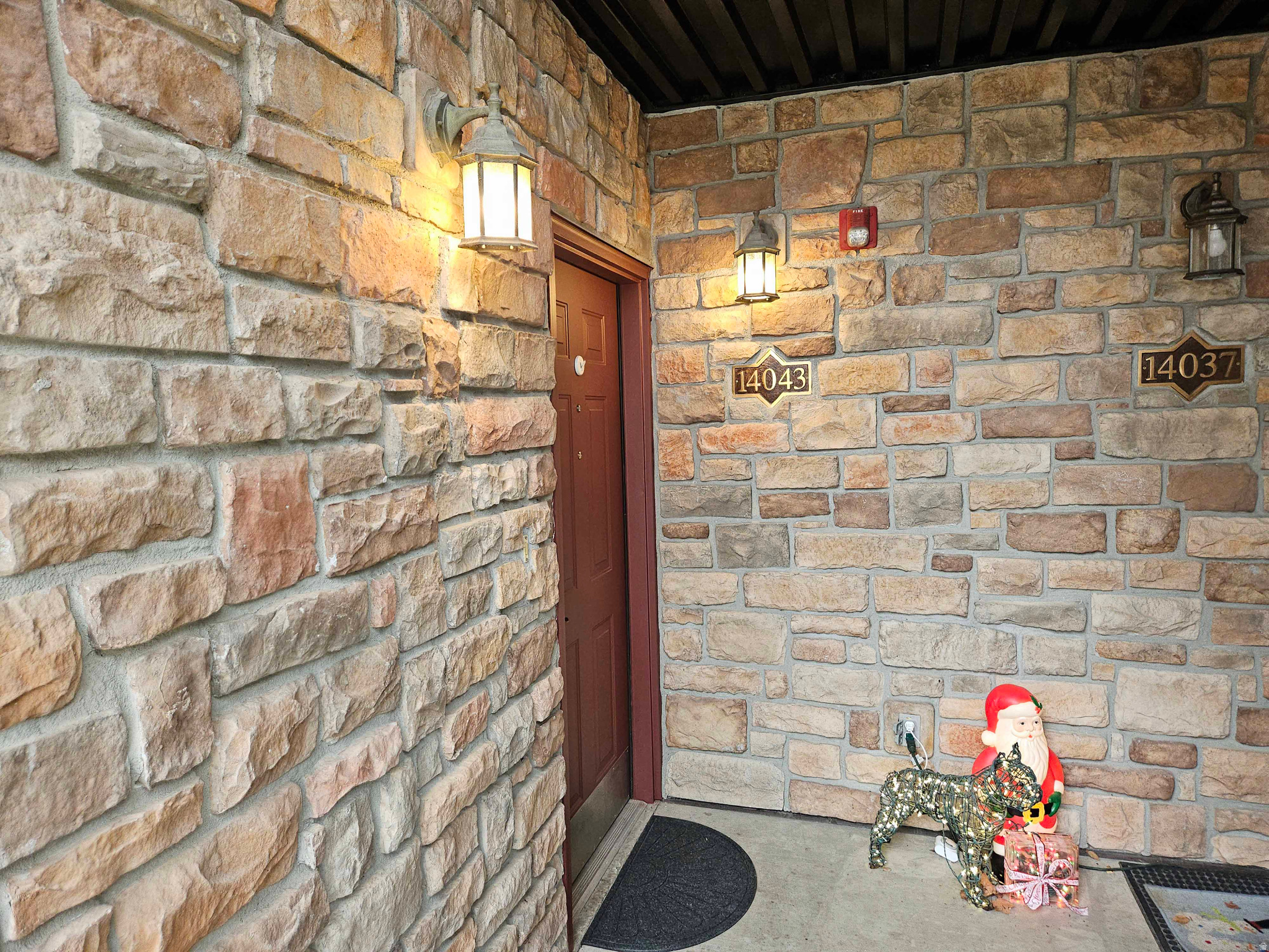 VINTAGE ON THE BLUFF - Residential