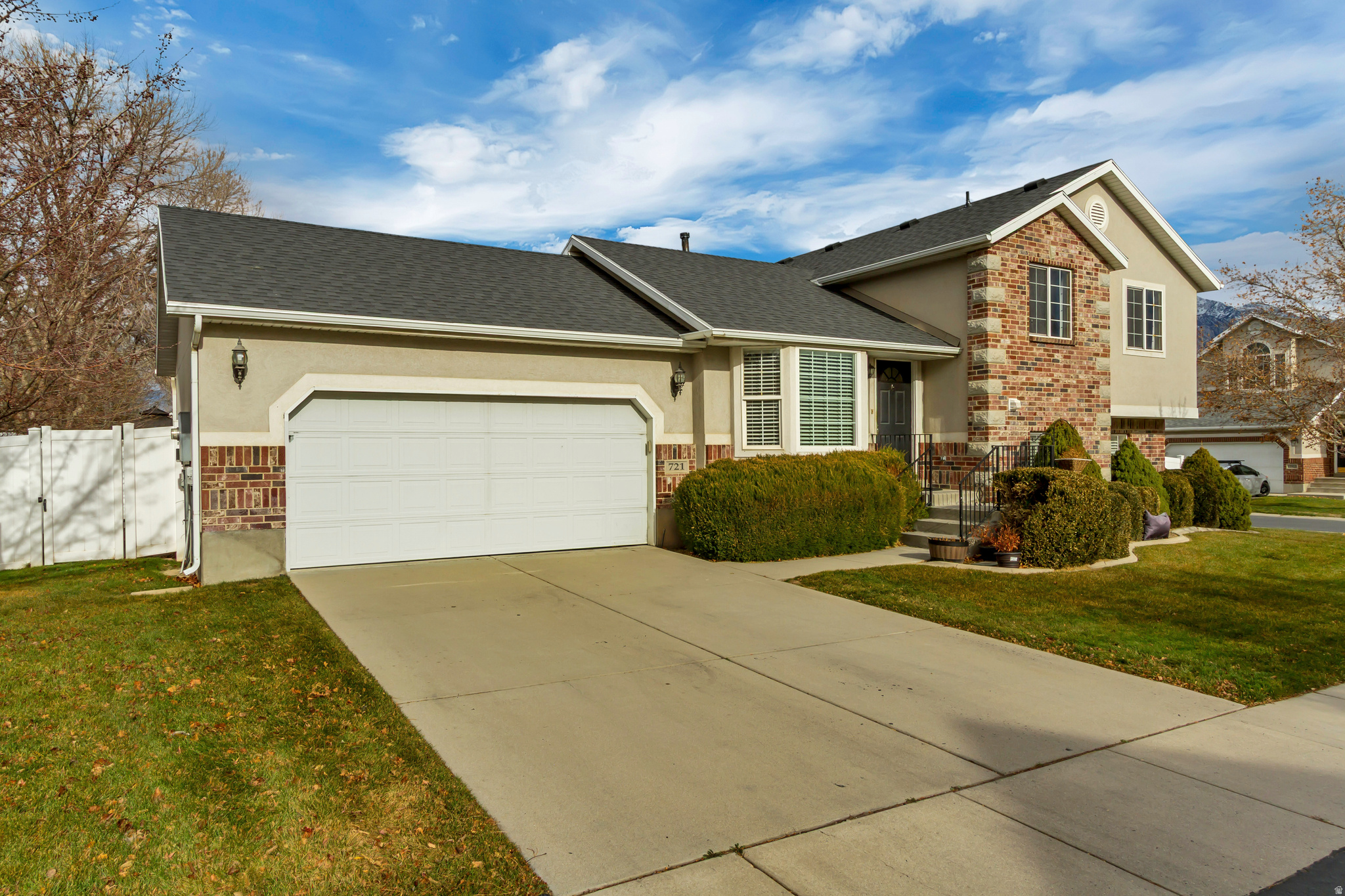 SUNSET PONDS PUD - Residential