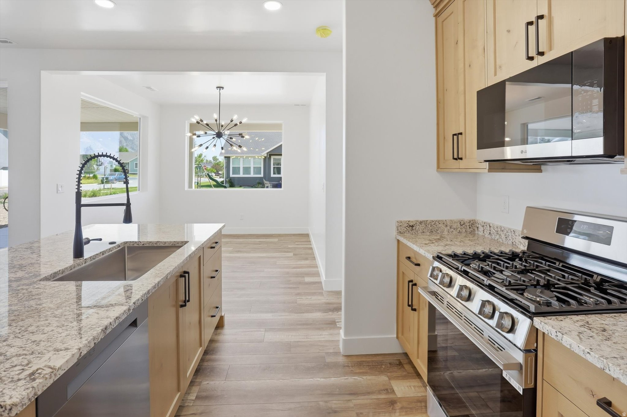 PERRY LANDING - Residential