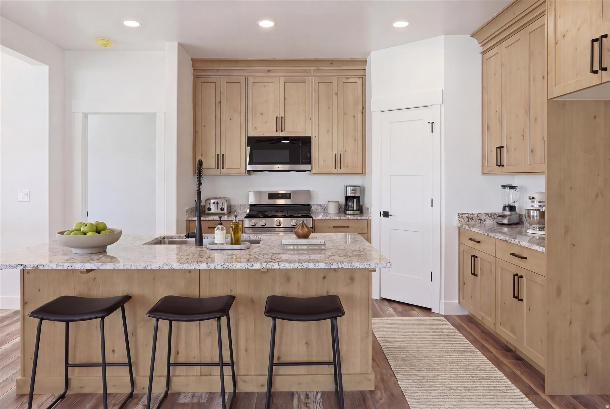 PERRY LANDING - Residential