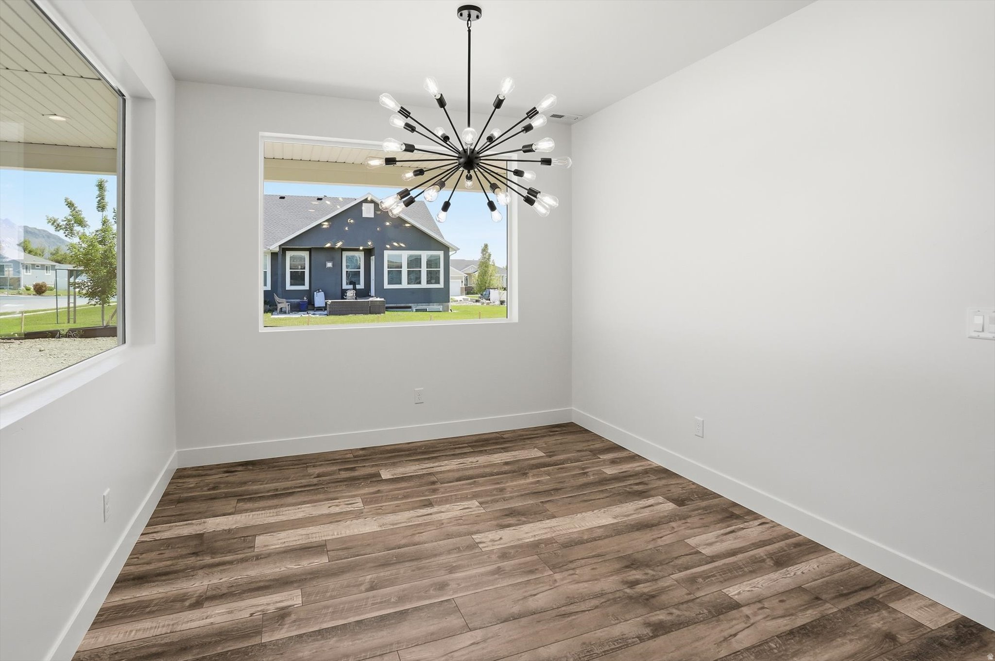 PERRY LANDING - Residential